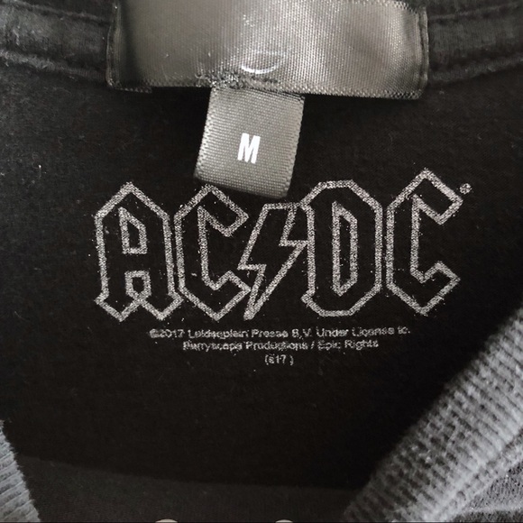 🖤SOLD🖤 Misguided Black AC/DC Snow Wash T Shirt - Picture 3 of 3
